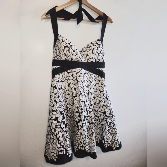 Cocktail halter dress by Majora - Picture 1 of 5